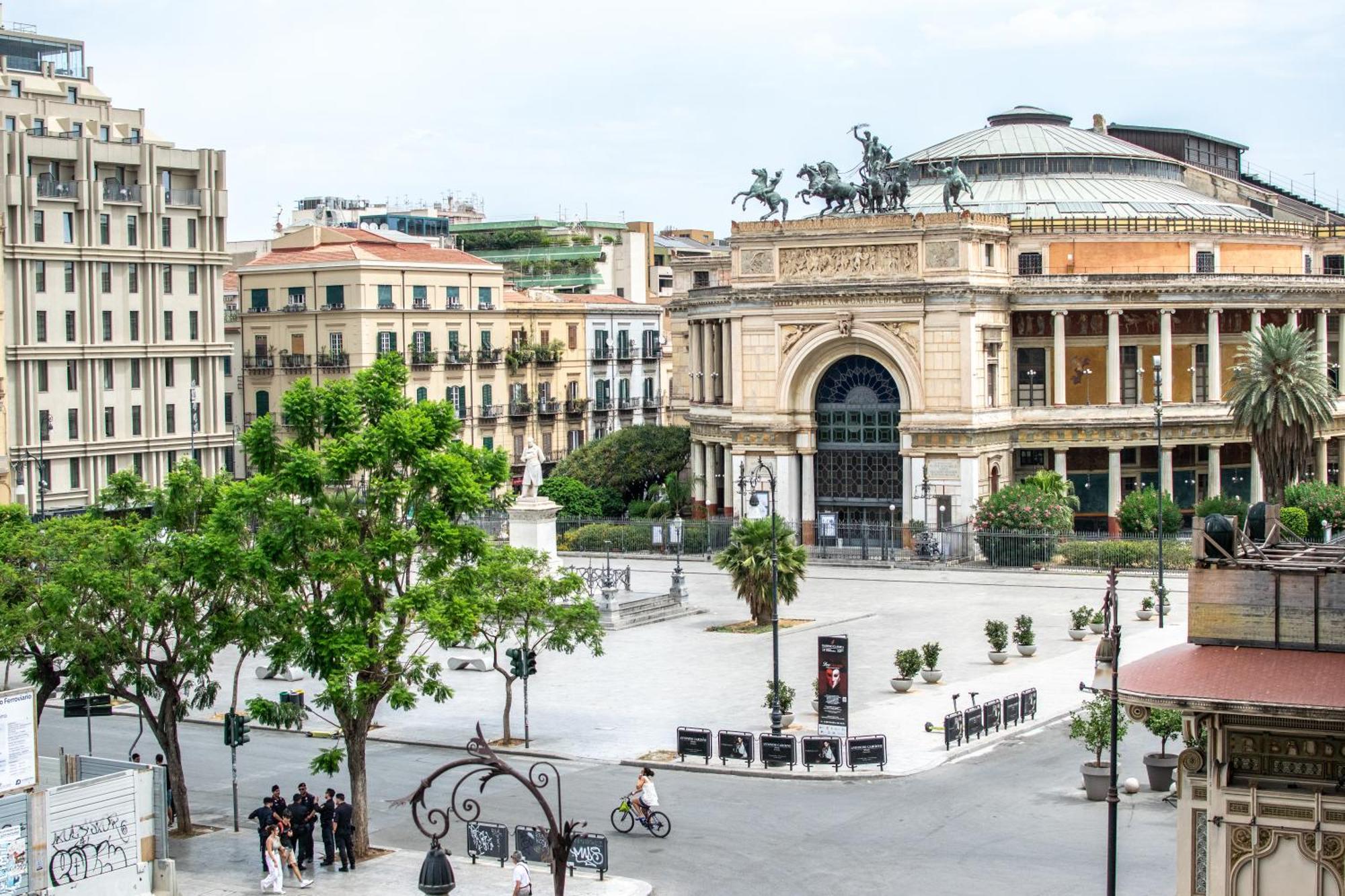 Politeama Crystal Rooms Palermo Eksteriør billede